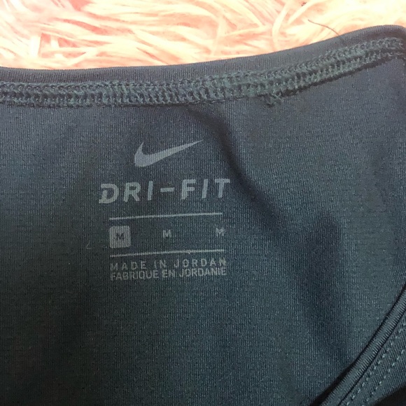 Nike dry fit T-shirt - Picture 2 of 4
